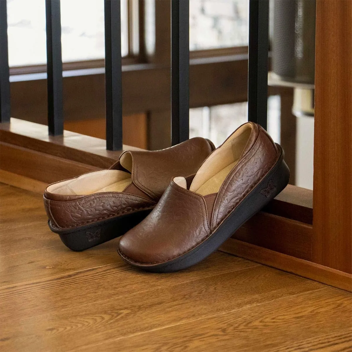 Alegria by PG Lite Women's Debra Health Care Professional Shoe Clog