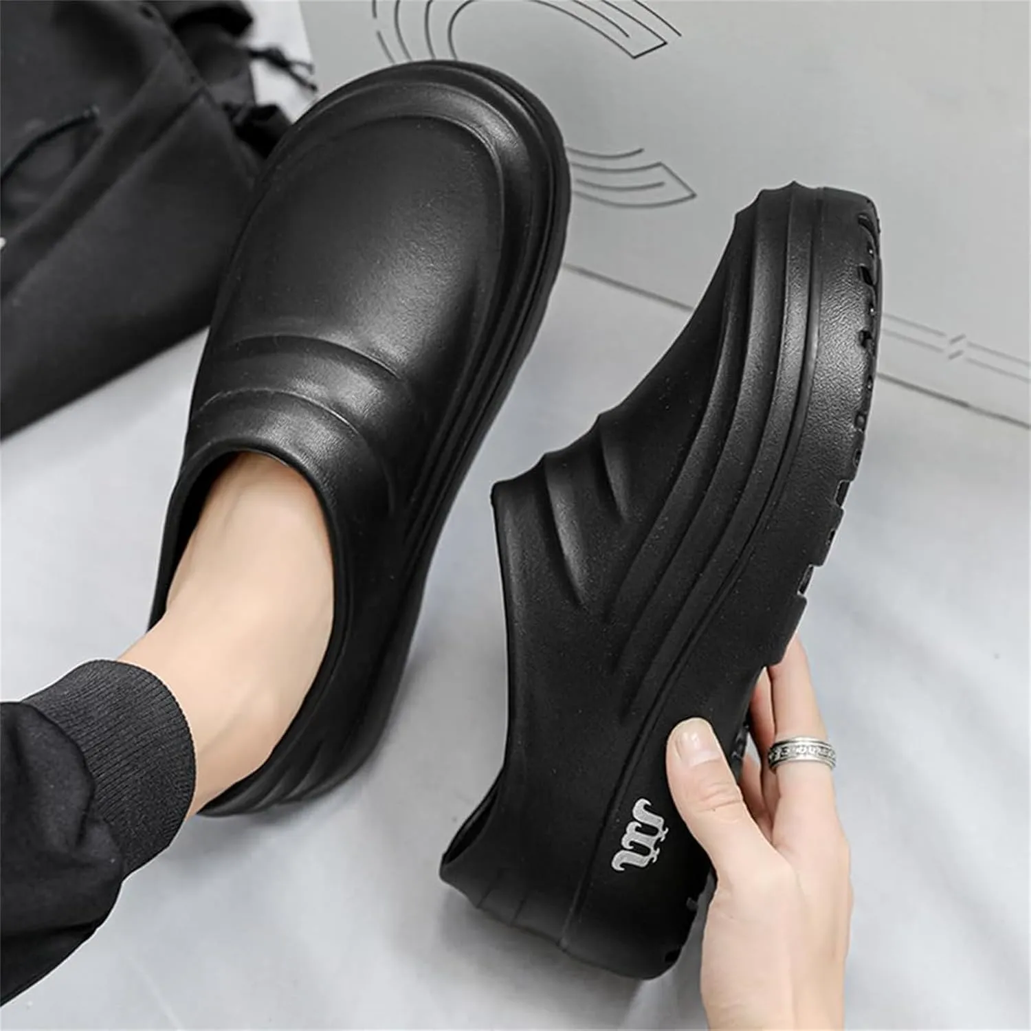 Armadillo Clogs Nurse Shoes for Women Men Comfortable Non Slip Work Shoes, Oil Resistant Chef Shoe Wide Waterproof Nursing Shoe, Ideal for Healthcare Kitchen Food Service Garden Unisex