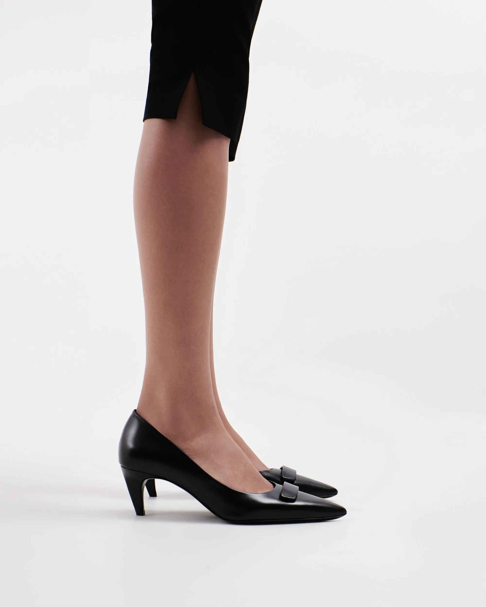 Blade Pump in Black Leather