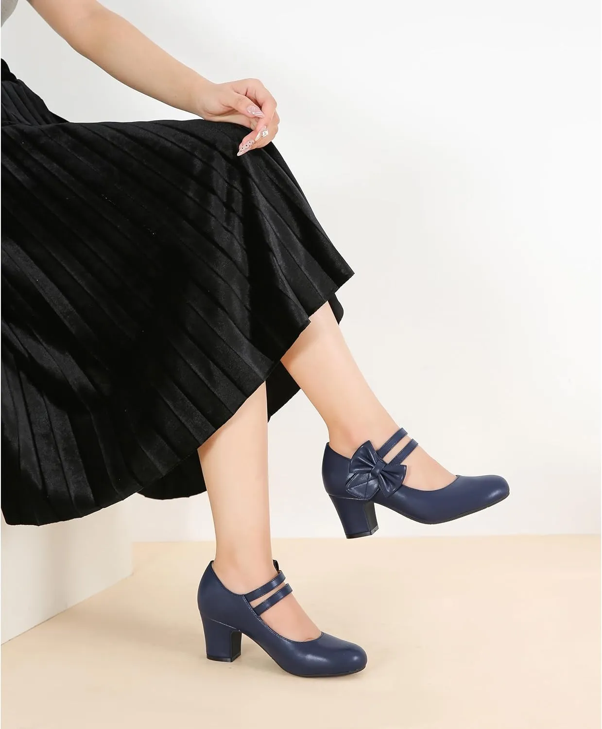 Enelauge Women's Mary Jane Heels with Bow Retro Closed Round Toe Pumps Sweet Ankle Strap Low Block Heels Chic Bowtie Vintage Dress Wedding Party Office Daily Shoes