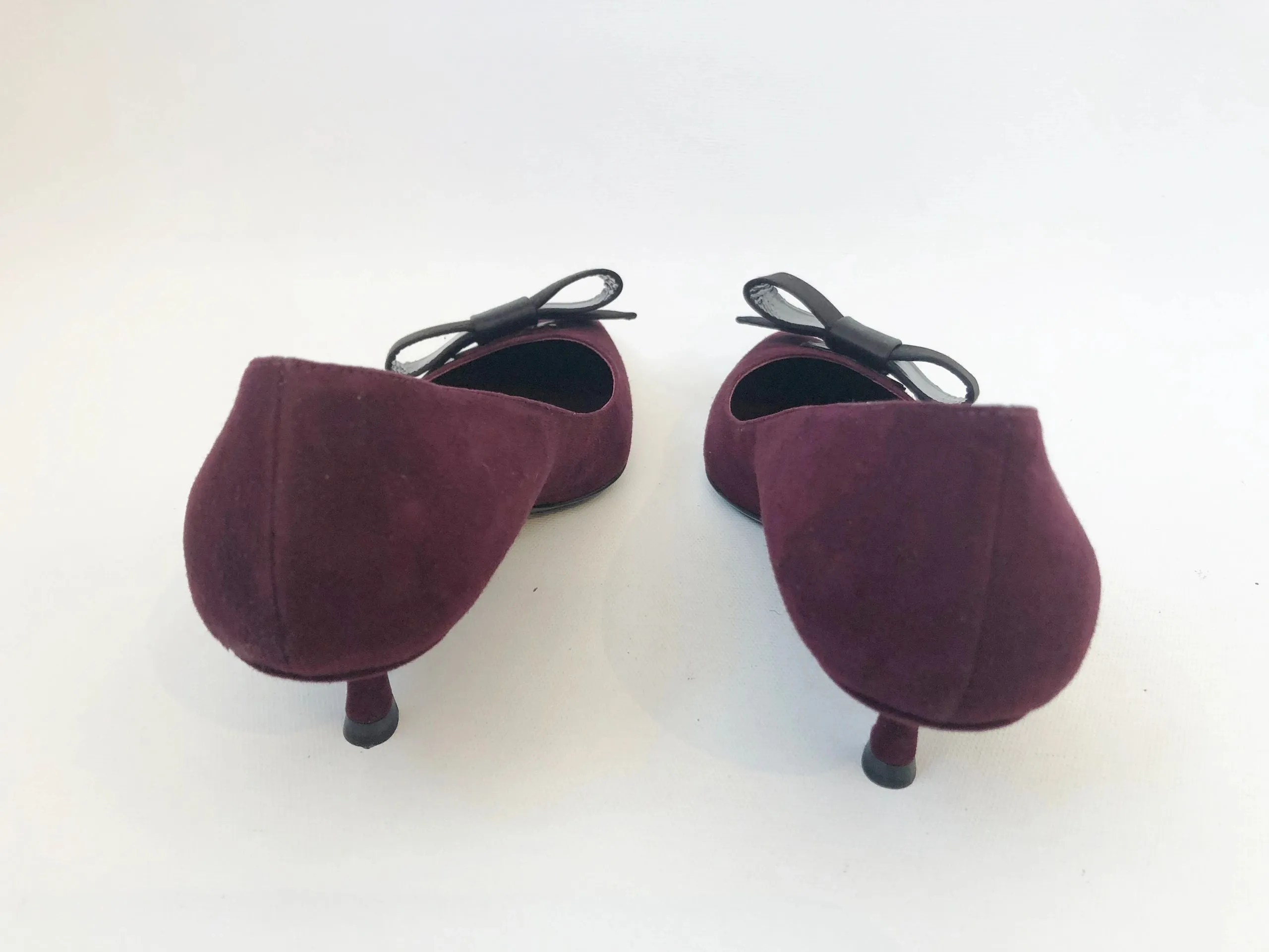 NEW Prada Suede Pump Size 37.5 It (7.5 Us)