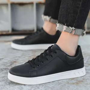 NOIR ÉLITE SNEAKER