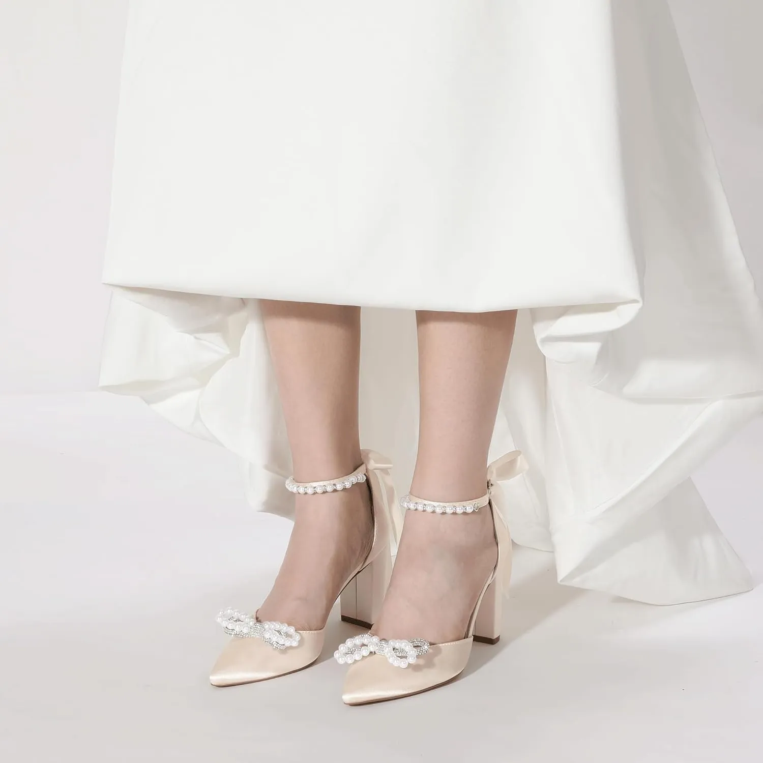ShowHow Women's Pearl Wedding Shoes for Bride Closed Toe Heels Chunky Block Dress Heels Pointed Toe Rhinestone Pearl Ankle Strap Heels for Bridesmaid Prom Wedding Party Work