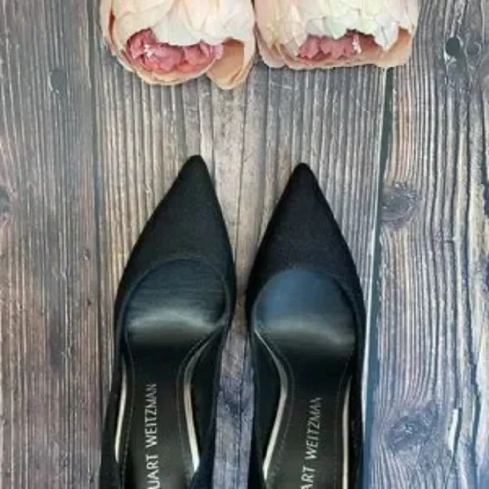 Stuart Weitzman Black Leather Heels 5M