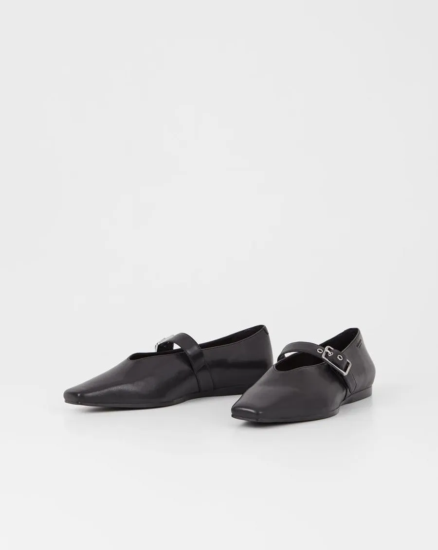 Wioletta Flats in Black