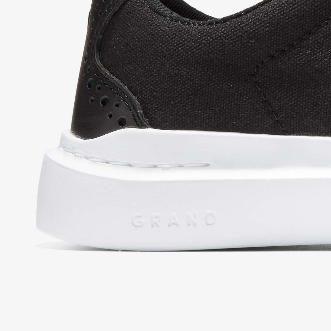Women's GrandPrø Rally Canvas T-Toe Sneaker