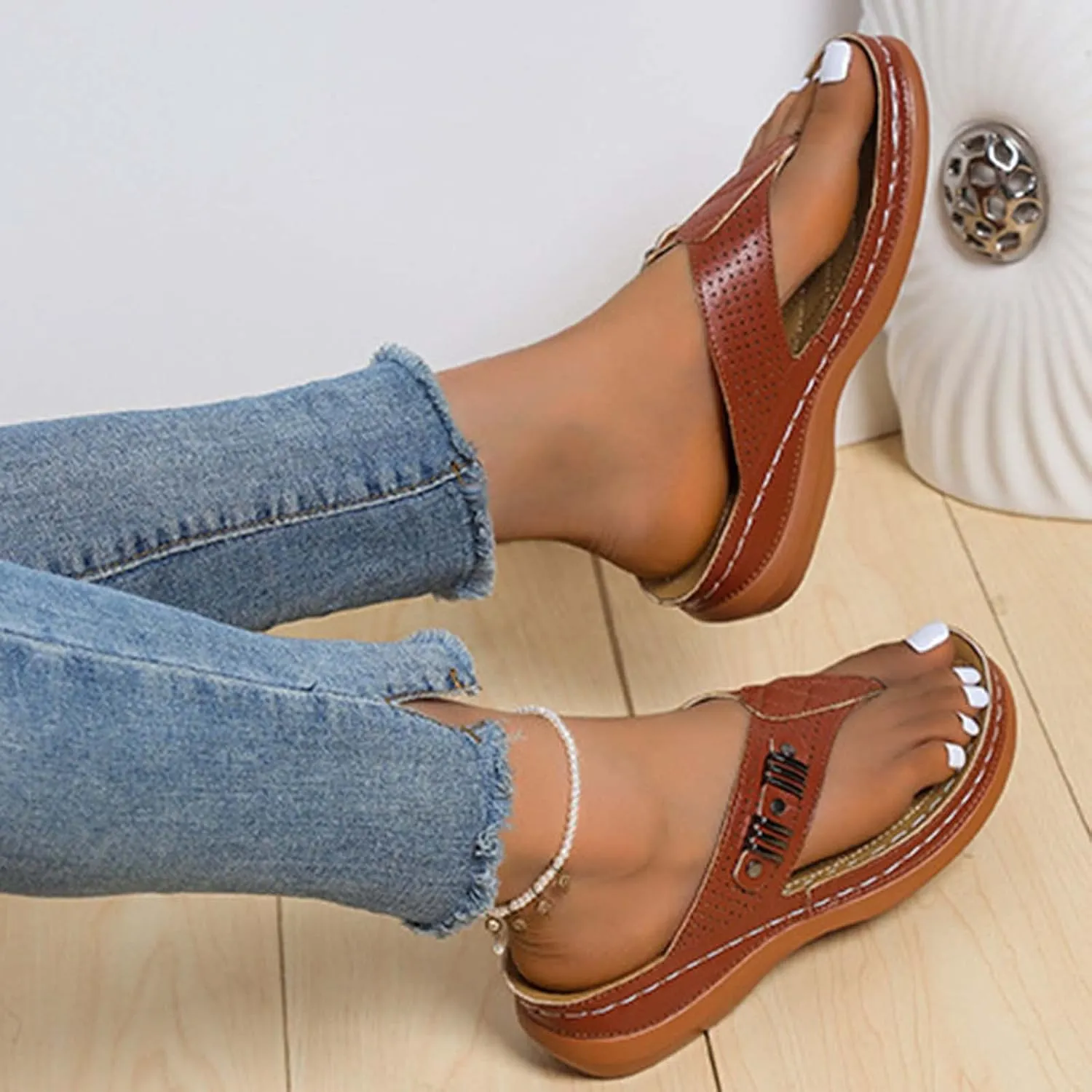 Womens Orthopedic Sandals Comfortable Wedge Flip Flops Summer Casual Thong Straps Clip Toe Slipper Slip-on Slides Lightweight Beach Shoes with Ergonomic Soles
